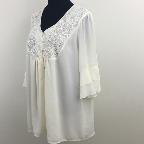 Roaman’s | Lace & Bell Sleeve Blouse - Picture 4 of 11